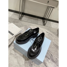 Prada Low Shoes